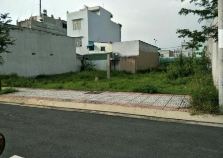 Bán gấp mảnh đất giá hạt dẻ trên đường Bùi Văn Hoà, gần kcn Biên Hoaf2, dt 100m2, giá 1.2 tỷ