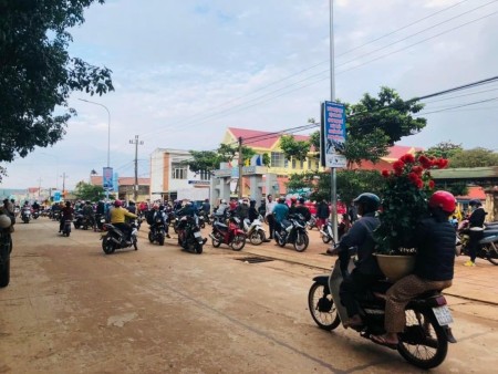 Đi đến slide 4