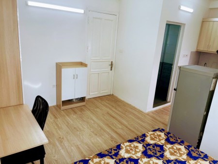 Chính chủ cần bán chung cư mini Hoàng Văn Thái 5 tầng 8 phòng giá 6.8 tỷ