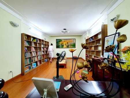 Bán nhà phố Hoa Bằng, DT 49m², giá chỉ 4,6 tỷ đồng