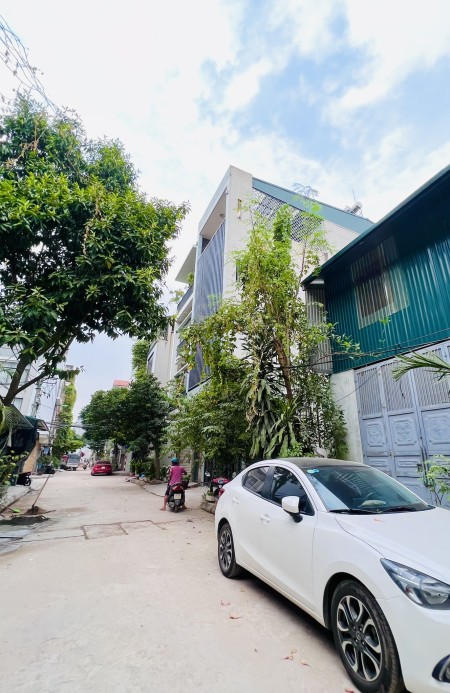 Chính chủ bán gấp 2 nhà liền kề ở Bát Khối Tư Đình Long Biên DT 77m2 đường rộng ô tô, chấp nhận MG