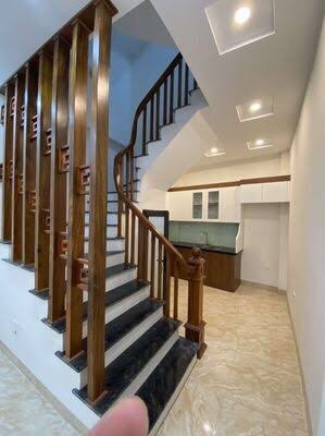 Bán nhà chính chủ 4 tầng nằm tại vị trí Hậu Ái, Vân Canh LH 0915568218