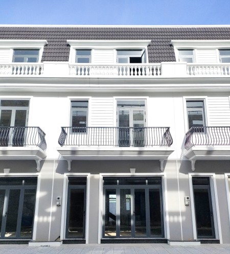Bán 4 căn shophouse cuối cùng ngay thị trấn Châu thành, mặt tiền 30m