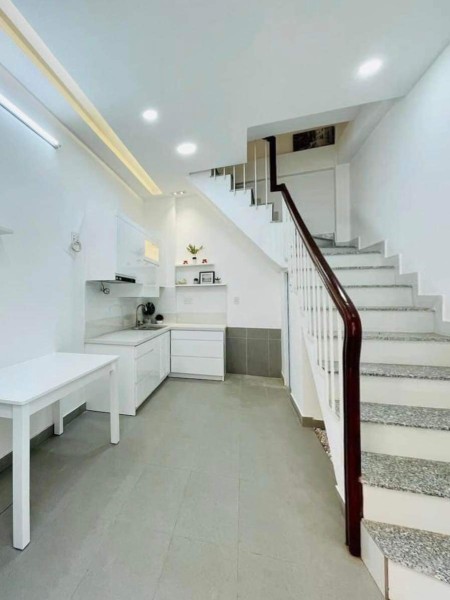 Bán nhà Phường 11, quận Phú Nhuận, diện tích 62m², nhỉnh giá 4 tỷ