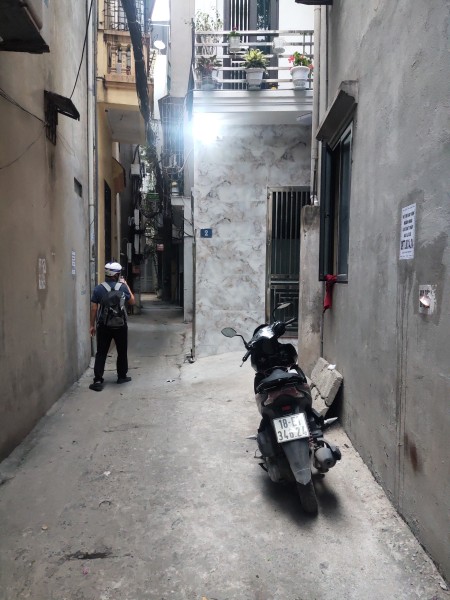 SỐC GIÁ...!!! 3TỶ Mua nhà Cầu Giấy SH quay đầu, 32m, 3T