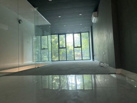 Cho thuê văn phòng đường Nguyễn Văn Lộc Hà Đông, DT 140m giá 25tr/tháng