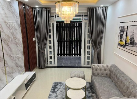 Cần bán nhanh nhà thị trấn Cần Đước, DT 84m², 1T + 1L, giá 2,4 tỷ đồng