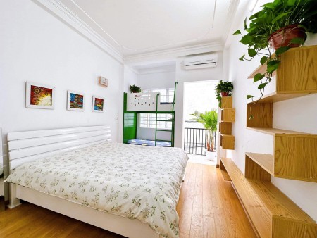 Siêu phẩm nhà hiếm Lạc Long Quân, đường ô tô gần Hồ Tây, DTSD 42m², MT 4,3m giá 5,2 tỷ
