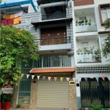 Bán nhà đường 81, phường Tân Quy, Quận 7, DT 4,5 x 24m, 1 trệt lửng 2 lầu ST