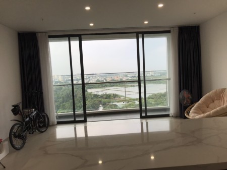 Cho thuê căn 2PN - 82m2 bancon rộng view công viên và biệt thự, có bếp rèm và bếp từ, giá 11.5 triệu
