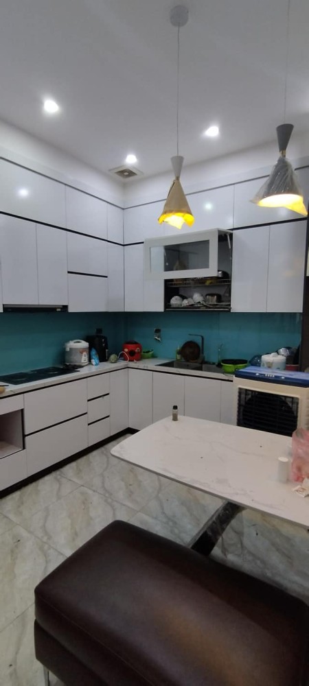 Bán gấp nhà chính chủ Mai Dịch, quận Cầu Giấy, DT 45m² x 5 tầng, mới đẹp, giá 6,8 tỷ
