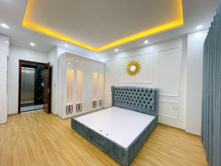 Bán nhà hiếm, kinh doanh đỉnh, ô tô vào nhà Âu Cơ,26m² x4tầng, nhỉnh 3 tỷ