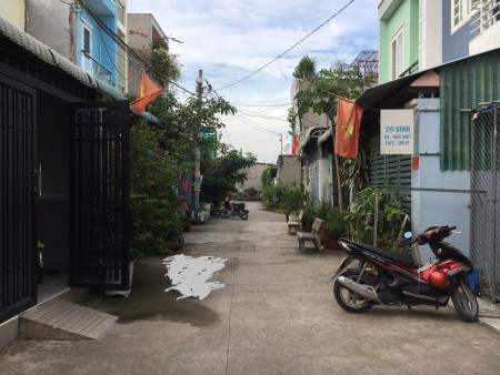 Đất Quận 12 diện tích 68m2 hẻm xe hơi, sau chung cư