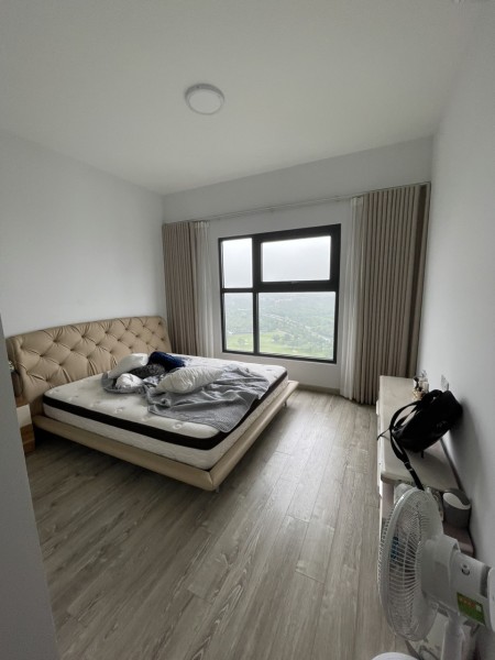 Càn bán căn hộ 69m tại Ecopark, thiết kế 2N 2VS. View sân Golf giá 2ty680 bao phí, lh 0964109408