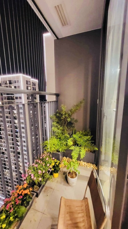 Cắt lỗ sâu, Bán căn 2 PN + 1 + 2 WC, DT 70m², view hồ, giá 2,7 tỷ bao phí, ở ngay