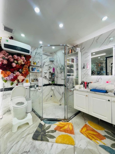 Bán nhà phố Láng Hạ, quận Đống Đa, DT 35m² x 5 tầng, MT 4m, phố hiếm nhà bán