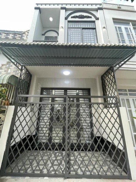 Chú Dần kí gửi nhà mới xây kế AEON Bình Tân 2T440