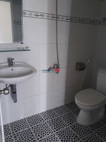 Mình tìm 1-2 bạn nữ share phòng trọ gần quận 1, quận 5 và quận 7.