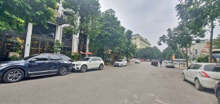 Bán nhà mặt phố Hoàng Minh Đạo, Long Biên, Hà Nội