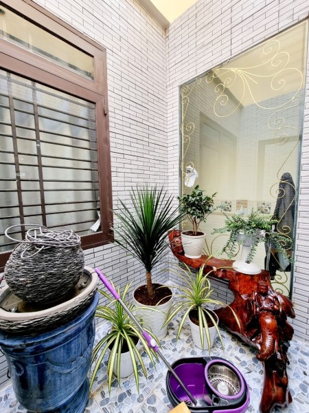 Bán căn nhà mái thái thổ cư hoàn công ngay cây xăng 26, DT 271m², giá giảm 6 tỷ