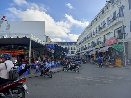 Bán nhà mặt tiền chợ Thới Lai, Cần Thơ, 1 trệt 3 lầu, cam kết lợi nhuận 35%