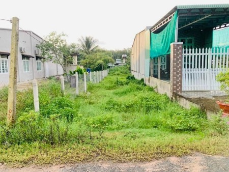 Lô đất siêu đẹp giữa lòng tp Tây Ninh, sát bên đường Quốc Lộ, giá nhỉnh 400 triệu