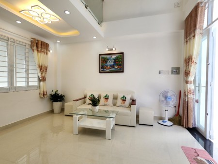 Nhà cần bán Mặt tiền Nguyễn Lâm, Phường 7, Phú Nhuận 33m2 3 lầu nhà mới