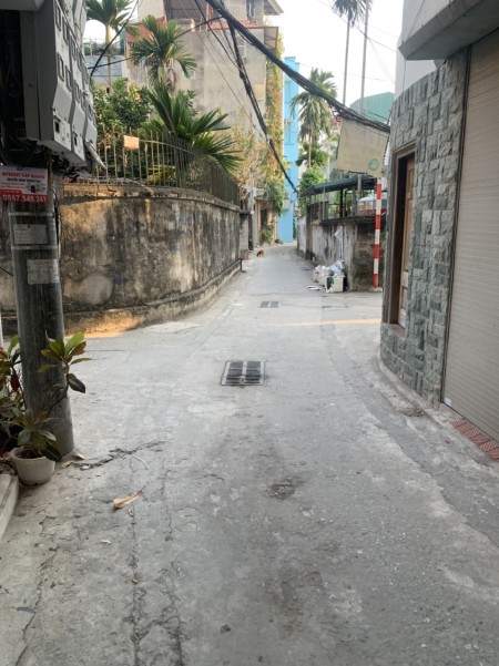 Nhà Riêng Ngõ 52 Gia Quất-Thượng Thanh-Long Biên-Hàn Nội.