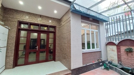 Bán nhà riêng 86,3m², mặt tiền 7,5m, 3 tầng, 2PN, ngõ 58 Đào Tấn, sổ đỏ chính chủ