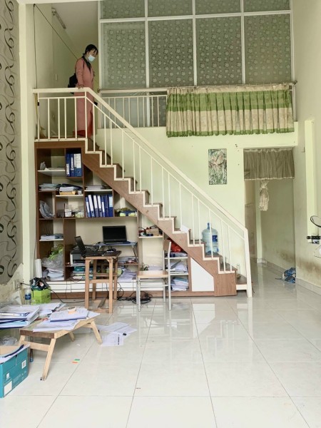 Bán nhà trệt + lửng đường xe hơi kế bên Vinhomes Quận 9