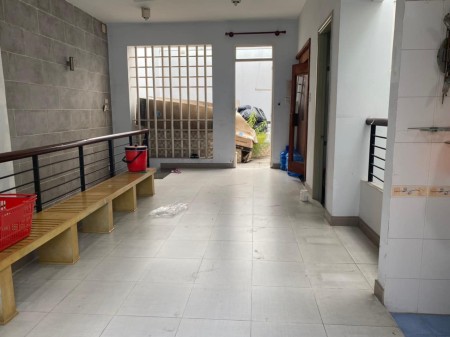 Bán nhà HXH thông Bùi Đình Tuý, chính chủ trang bìa, DT 105m², giá chỉ 10,5 tỷ
