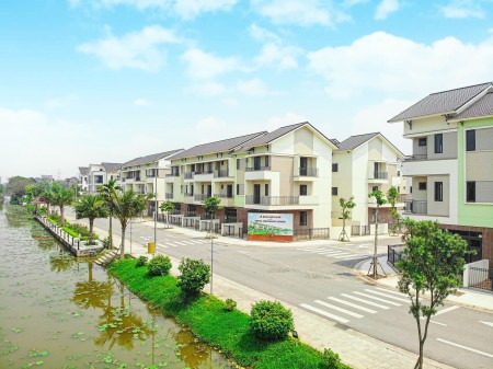 Duy nhất 1 căn liền kề ôm trọn mặt tiền hướng ra sông Tào Khê giá rẻ nhất Centa City, giá 7tỷ1