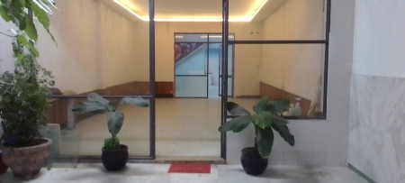 Cho thuê mặt bằng kinh doanh diện tích 160 m² trung tâm thành phố