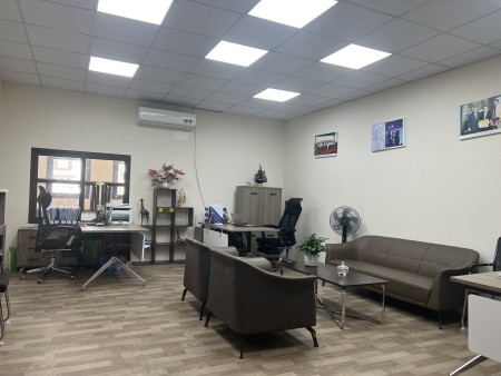 Cho thuê MBKD mặt phố Trần Cung,Cầu Giấy .230m,mt 18m,lô góc