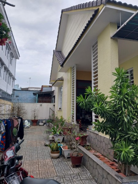Bán biệt thự mini 300m2 Đ. Đồng Khởi, P. Tân Phú, TP Bến Tre.