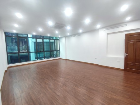 Chính chủ cho thuê văn phòng tại Thái Hà Đống Đa, giá 5 triệu/tháng
