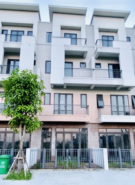 BÁN CĂN SHOPHOUSE 4 TẦNG DIỆN TÍCH 75M2 TẠI DIAMOND CHỈ 3,9 TỶ BAO PHÍ CHUYỂN NHƯỢNG. LH: 0862218328