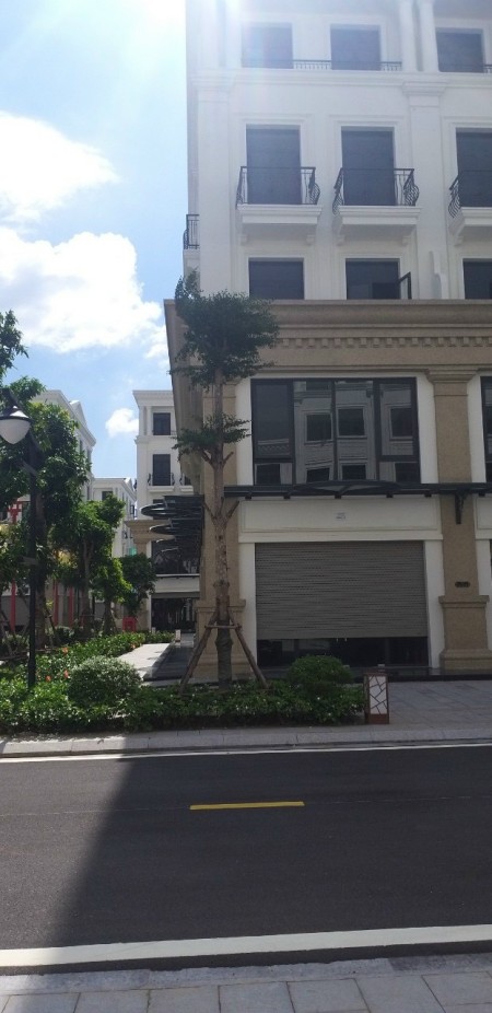 Shophouse 2 mặt HA09 đối diện công viên giá 8.8 tỷ Vin Gia Lâm (0985941715)