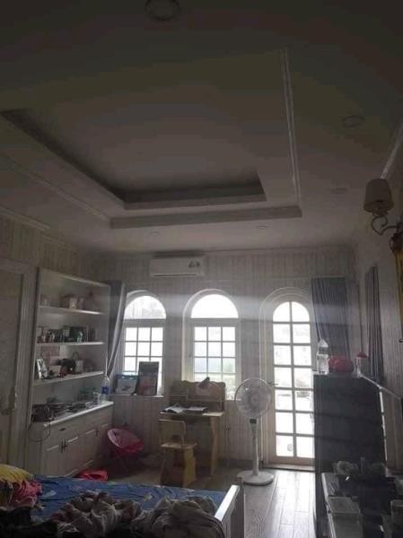 Bán nhà mặt phố Ba Đình, vị trí trung tâm, 55m2, giá 12 tỷ..