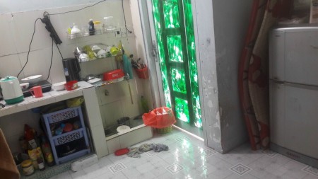 Bán nhà Q7 1 trệt 2 lầu sân thượng giá: 1,6ty sổ hồng riêng