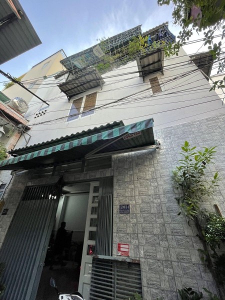 Bán nhà riêng chính chủ Đoàn Văn Bơ, phường 14, Quận 4