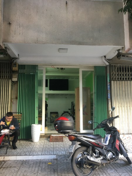 Cho thuê phòng riêng tách biệt trong căn hộ chung cư Trần Quang Diệu