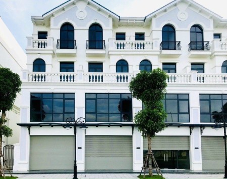 Shophouse sổ lâu dài hoàn thiện full nội thất có thang máy giá 12.8 tỷ Vin Gia Lâm (0985941715)