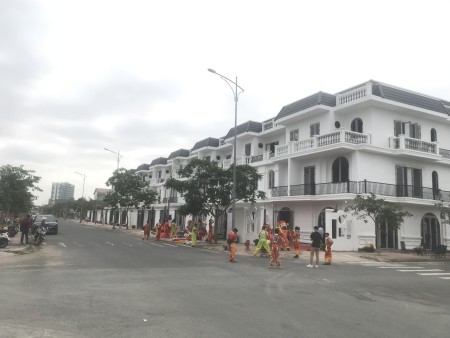 Đi đến slide 4