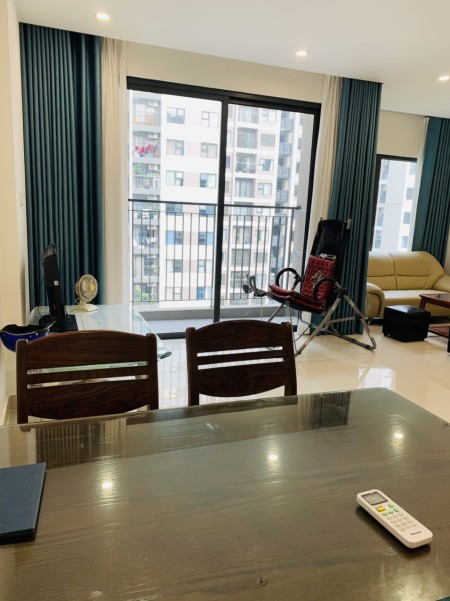 Bán căn hộ 2PN+1 2WC Vinhomes Ocean Park Gia Lâm, FULL Nội thất, vào ở luôn, giá 1.8 tỷ