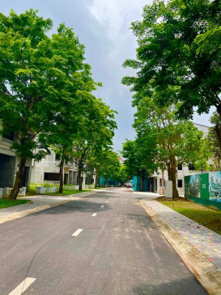 Nhà liền kề giá tốt nhất khu đô thị Ecopark, giá tốt