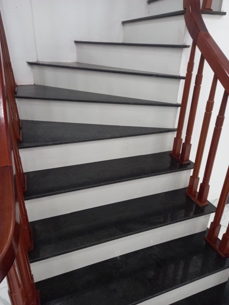 Siêu phẩm Di Trạch Hoài Đức, 39m 4 tầng, ngõ thoáng, giá 2.95tỷ