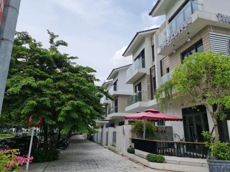 Cho thuê căn biệt thự T1 chính chủ, thuận tiện kinh doanh, LH 0919606186