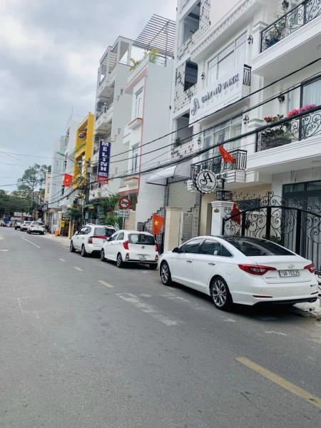 Chỉ với 13,5 Tỷ sở hữu ngay, bán nhà mặt tiền đường Mê Linh - Tp Nha Trang.
