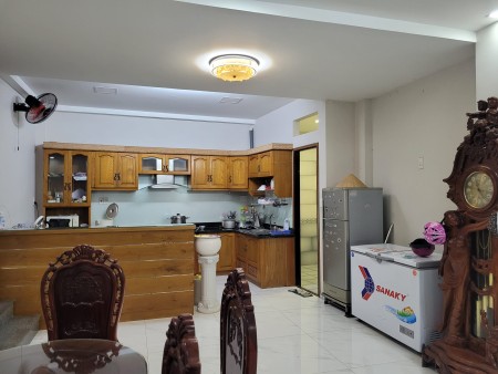 Chính chủ bán nhà 3 tầng,Nguyễn Trọng Tuyển, dtsd 52m2, dt 6m x 9m,5 P.N, giá 4,98 Tỷ